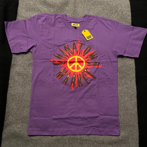 Chinatown Market Other - CHINATOWN MARKET "Smack" Purple Puff Print S/S Shirt MEDIUM NWT CTM